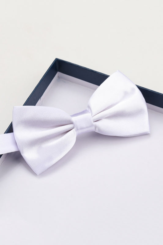 Modern White Satin Bow Tie Main image