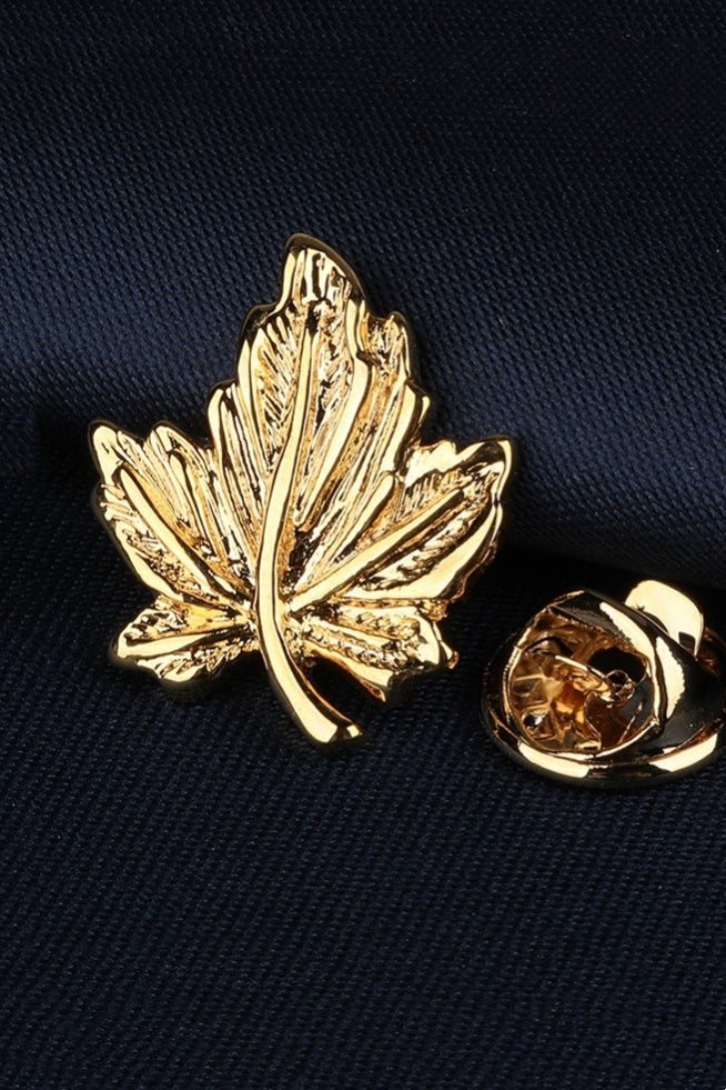 Polished Gold 3D Maple Leaf Lapel Pin For Men