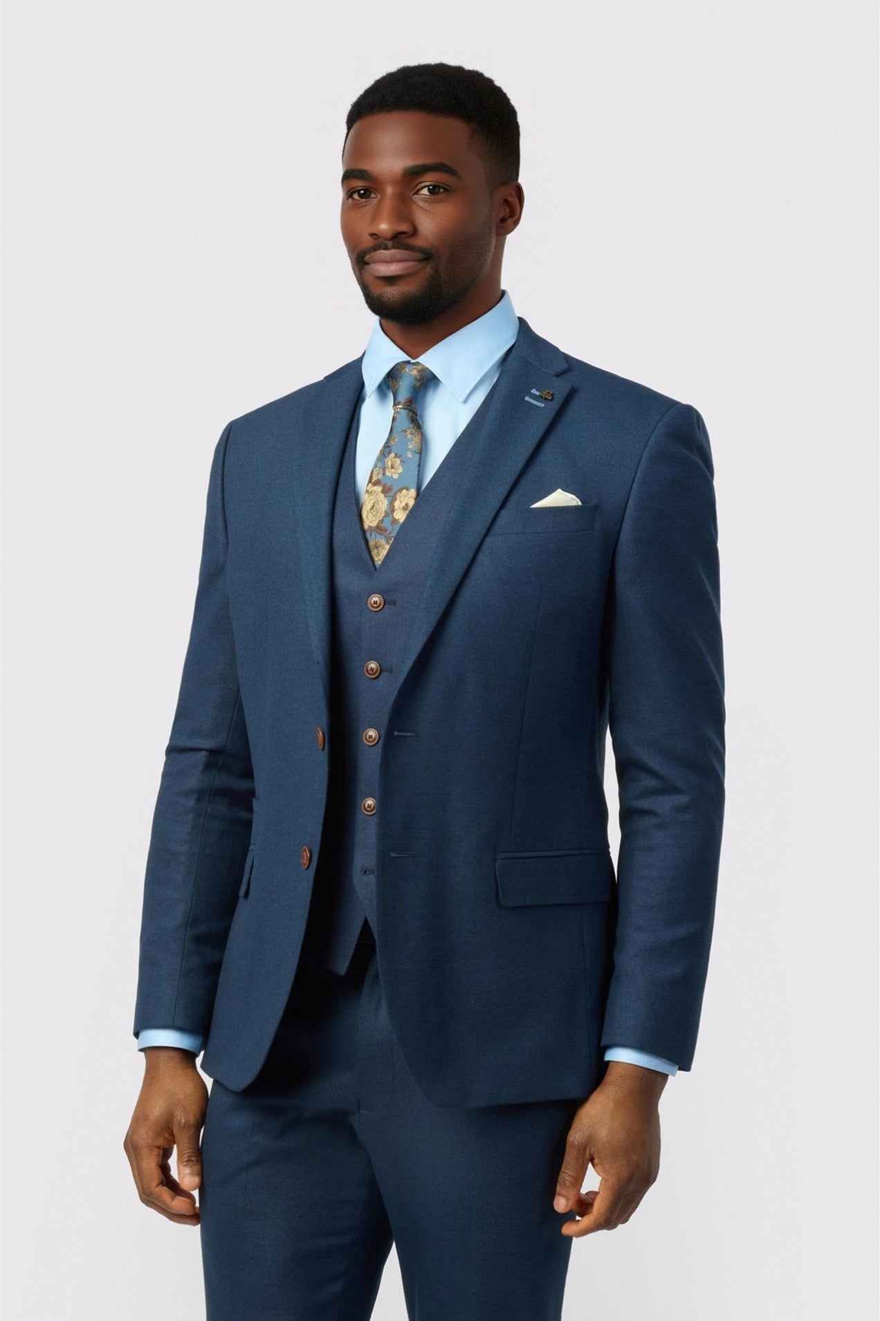 Navy Notched Lapel Men Suits With Waistcoat Main image