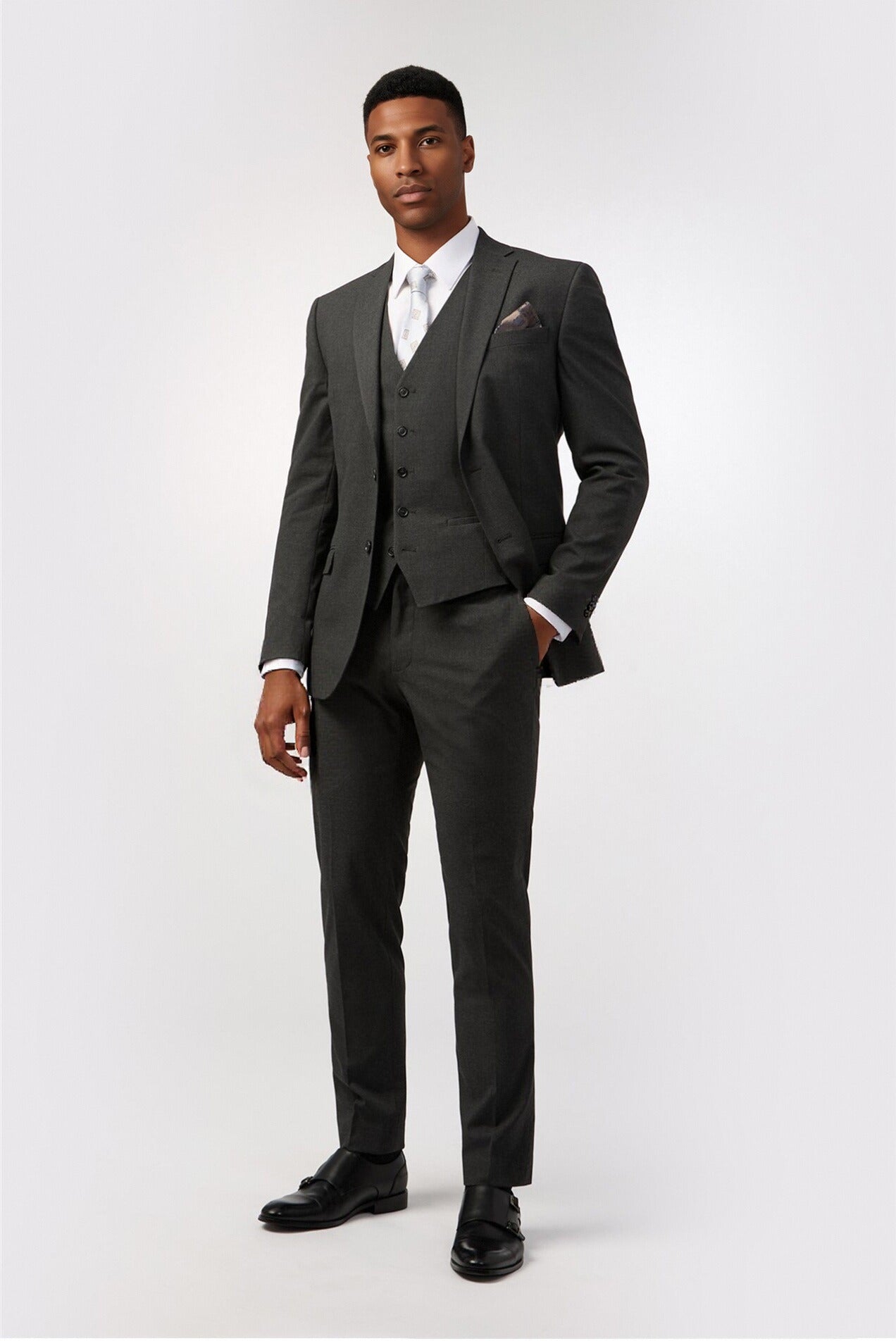 Modern Charcoal 3 Pieces Notched Lapel Suit For Men Secondary image
