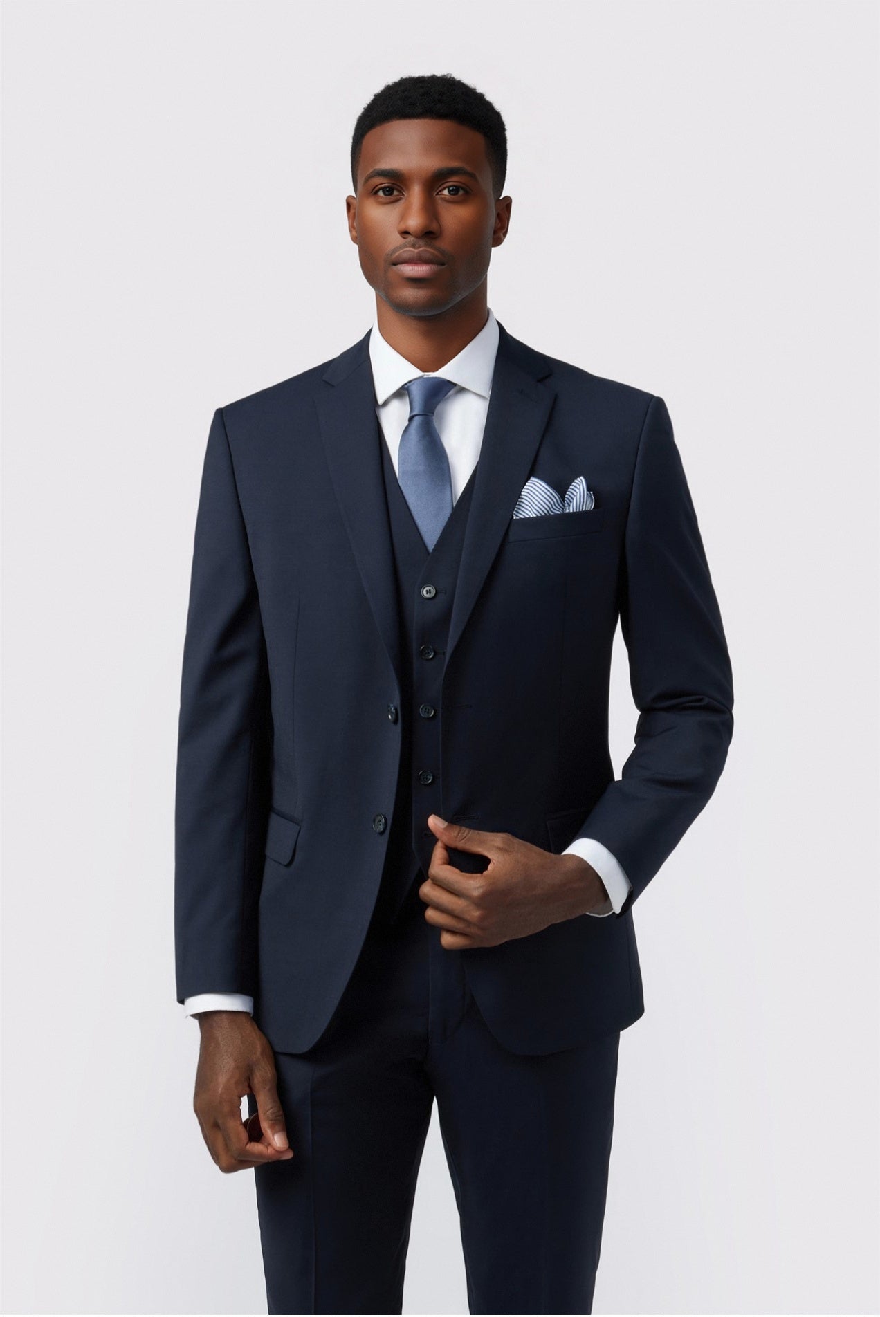 Trendy Navy Notched Lapel 3 Pieces Suits For Men Main image
