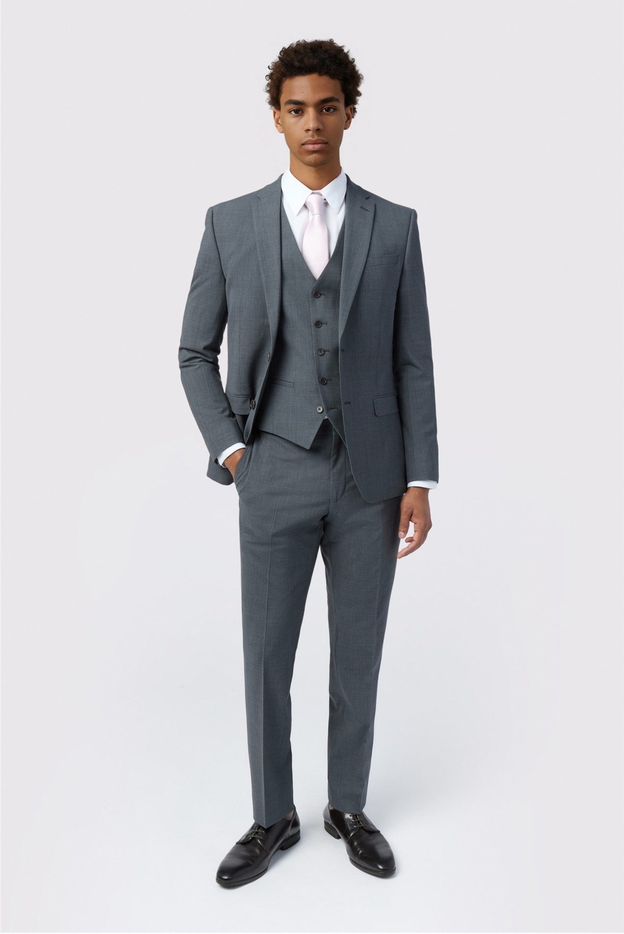 Gray Best Fitted Notched Lapel Men Suits With Waistcoat Secondary image
